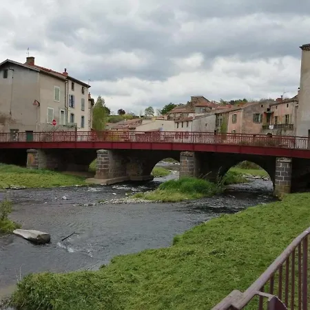 Gîte Champeix, 2 pièces, 2 personnes - FR-1-630-92