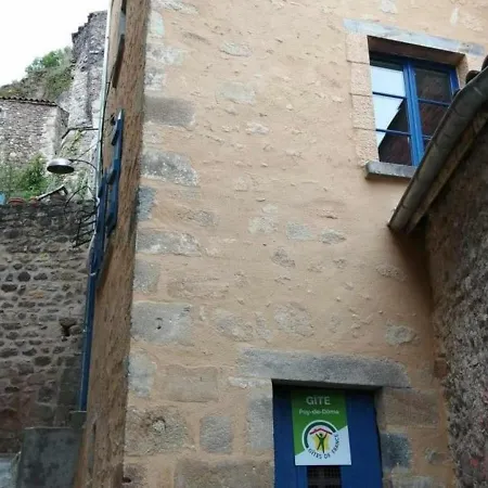 Gîte Champeix, 2 pièces, 2 personnes - FR-1-630-92 *