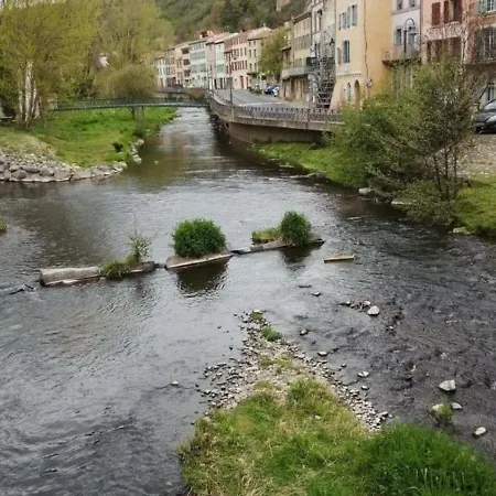 Gîte Champeix, 2 pièces, 2 personnes - FR-1-630-92 Hébergement de vacances